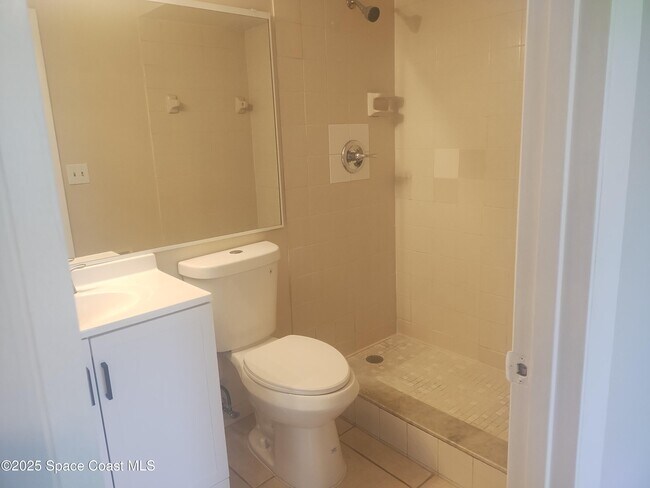 Building Photo - 200 International Dr