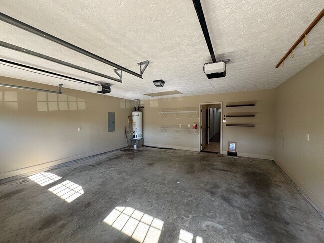 Building Photo - Pike Road Home