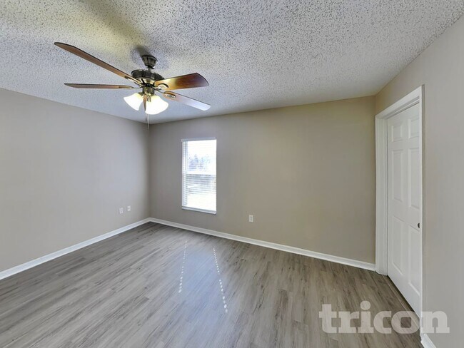 Building Photo - 938 Millenbeck Ave