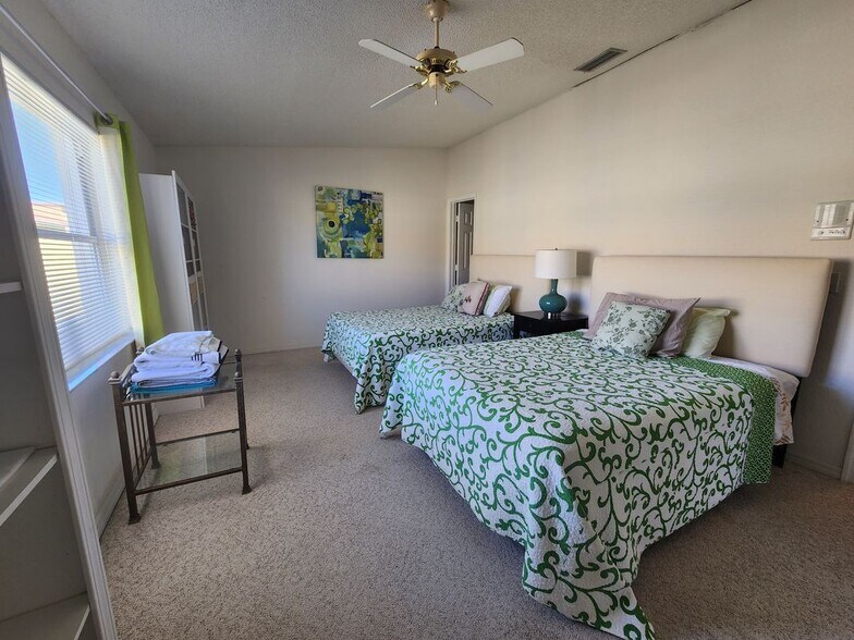 Building Photo - 1101 Pinellas Bayway S