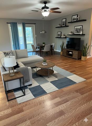 Building Photo - 616 E Main St