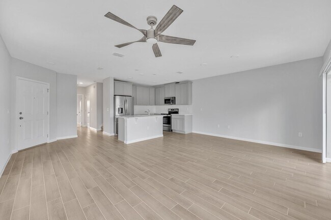 Building Photo - Lake Nona Townhome