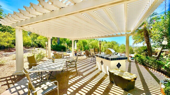 Building Photo - Stunning Two-Story Estate Home in the Gate...