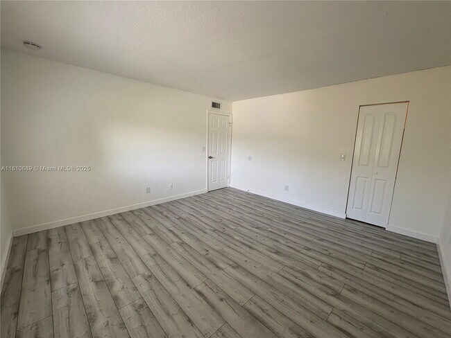 Building Photo - 5967 NW 23rd St