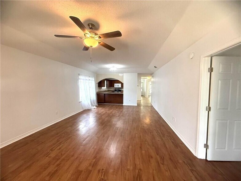 Building Photo - 106 Northchase Ct