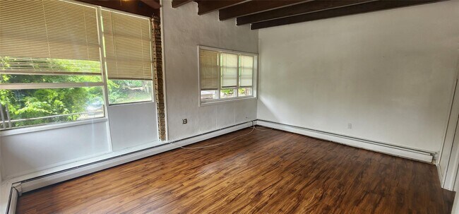 Primary Photo - 169 Jersey Ave
