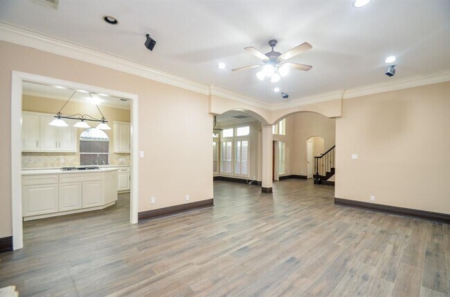 Building Photo - 1220 Birdsall St