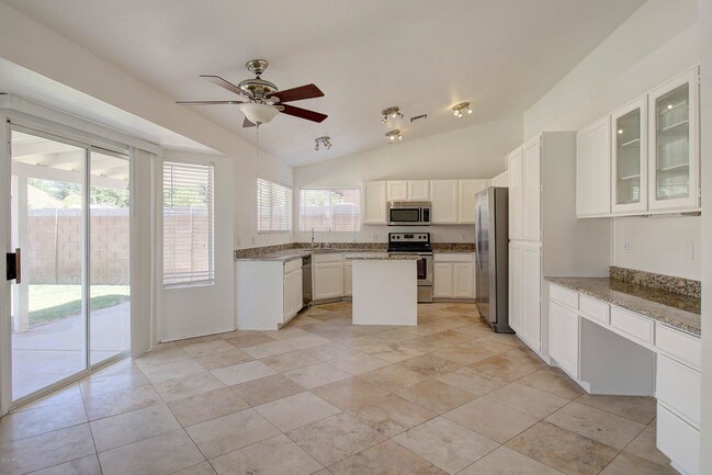 Building Photo - 4326 W Creedance Blvd