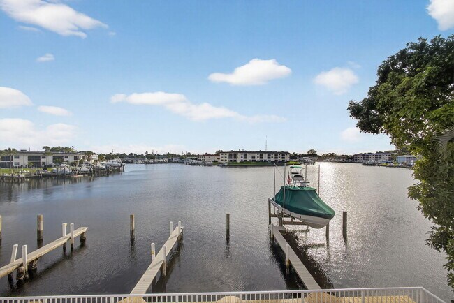 Building Photo - 624 Southwind Cir