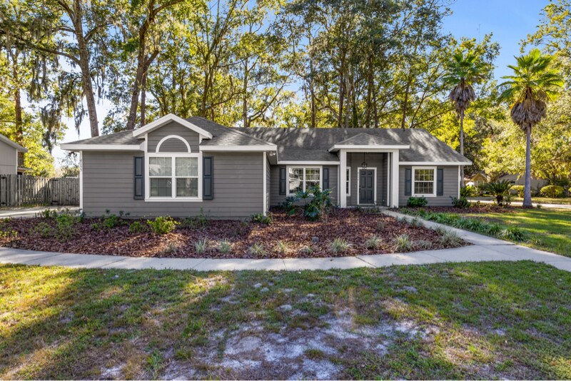 Building Photo - 4155 NW 62nd Ave