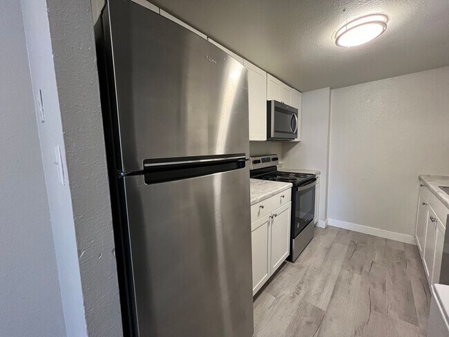 Interior Photo - NShields632 (KC-LN)