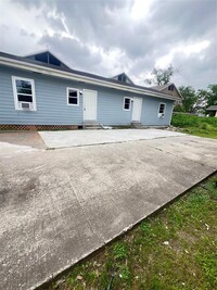 Building Photo - 8608 Prairie View Dr