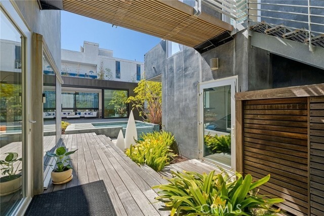 Building Photo - 27 Driftwood St