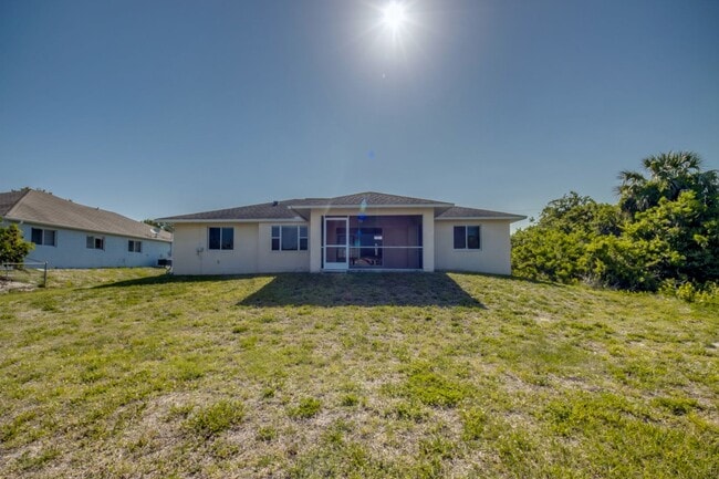 Building Photo - COMING SOON! 3 bedroom 2 bathroom single f...