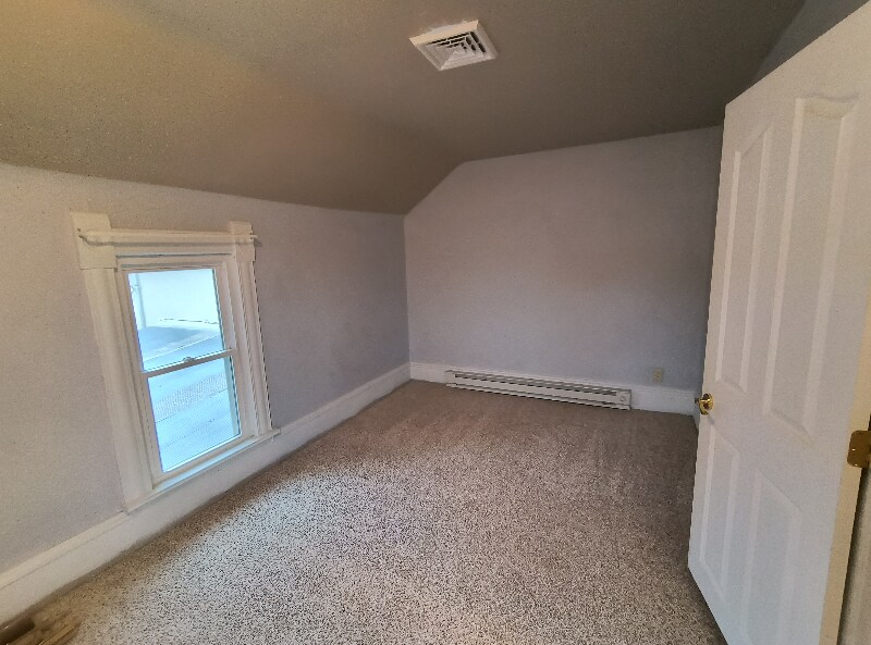 Building Photo - 609 E Water St