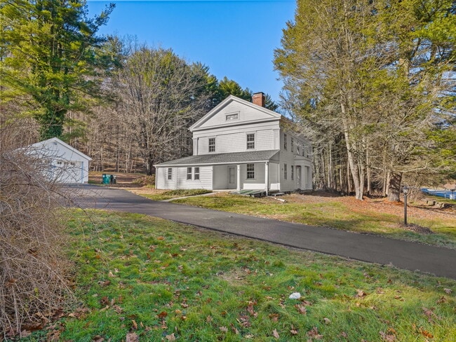 Building Photo - 575 Black Rock Tpke