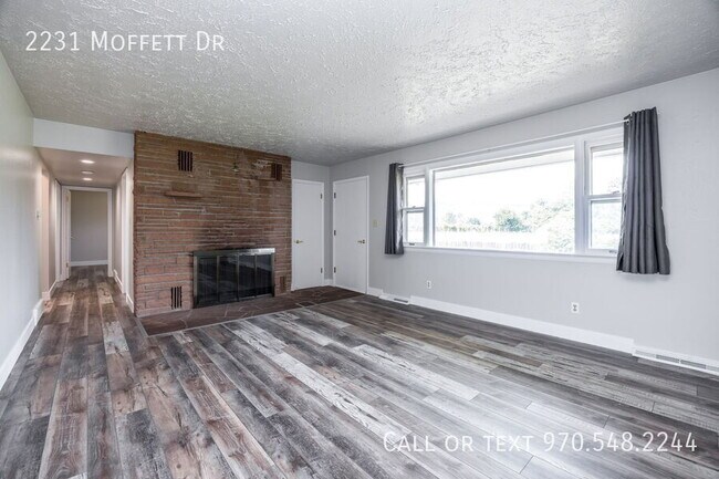 Building Photo - 2231 Moffett Dr