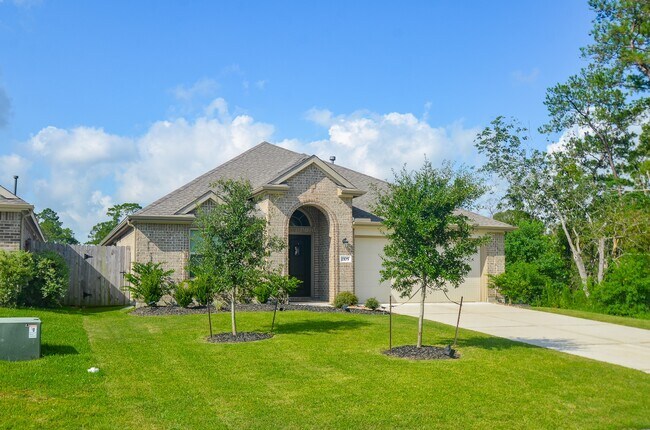 Primary Photo - 1105 Breech Dr