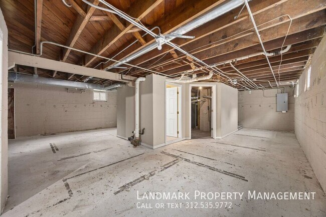 Building Photo - 617 Wilcox St
