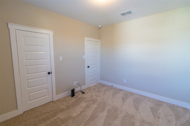 Building Photo - 18610 Parkland Square Pl