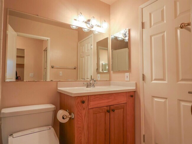 Building Photo - 1484 Carnot Dr