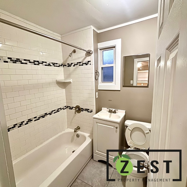 Building Photo - OPEN HOUSE 1/24! 1PM-1:30PM! Updated 3 Bed Ranch in Madison Heights Ready for Move in!