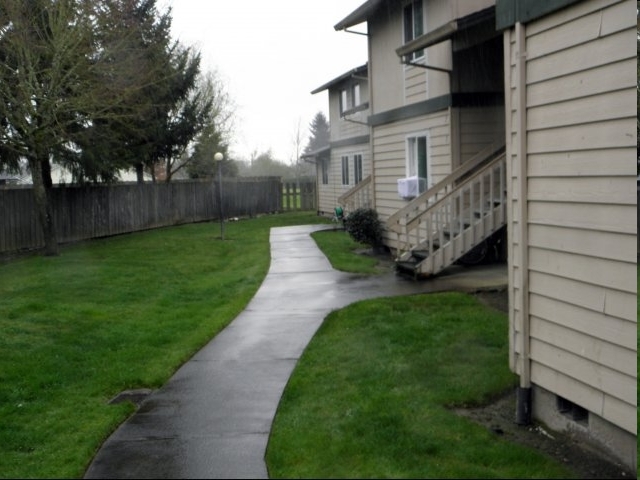 Building Photo - Glenn Haven Park