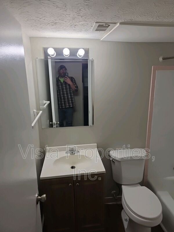 Building Photo - 1603 Gagel Ave