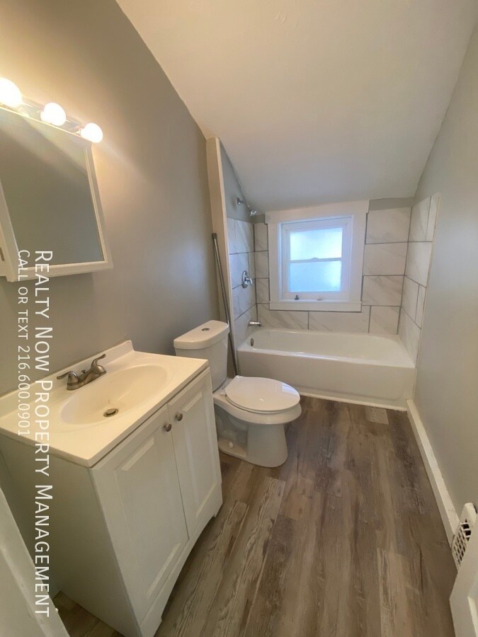 Building Photo - 3540 Trent Ave