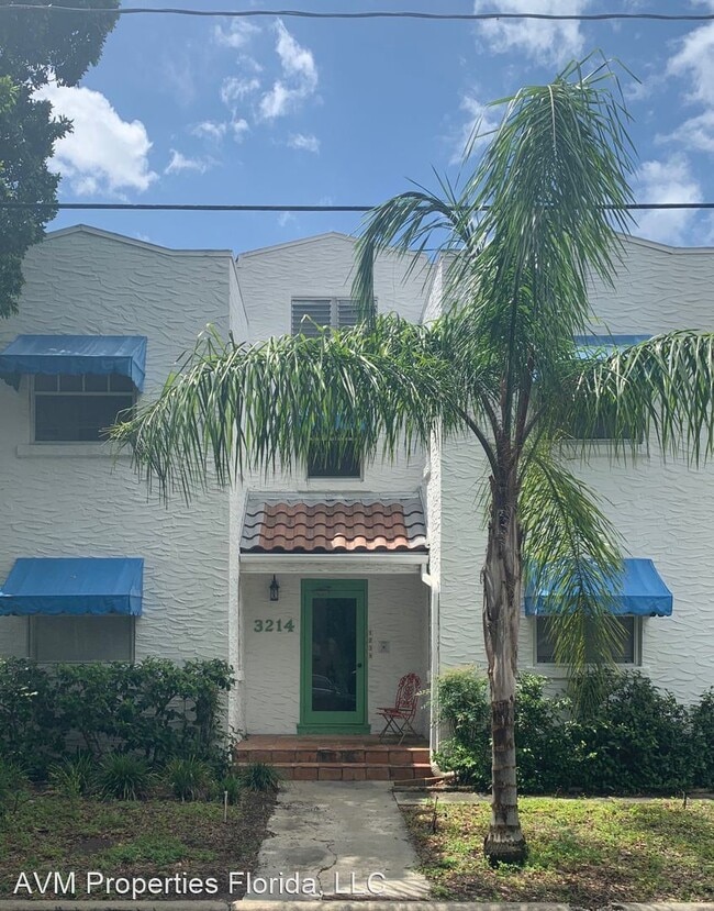 Building Photo - 3214-3218 W Santiago St