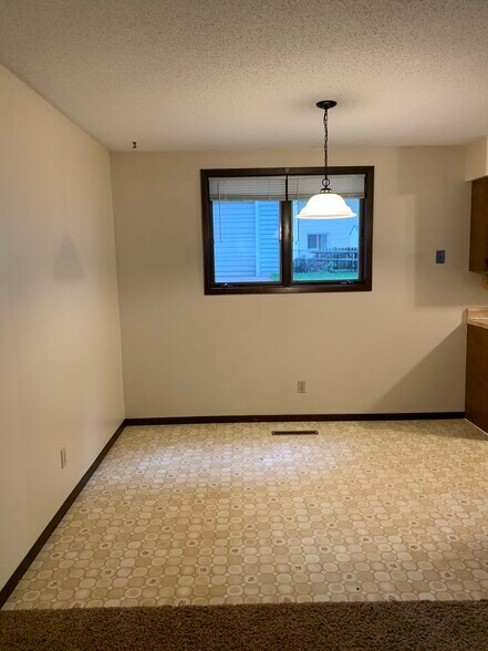 Building Photo - 1235A Thiher Dr