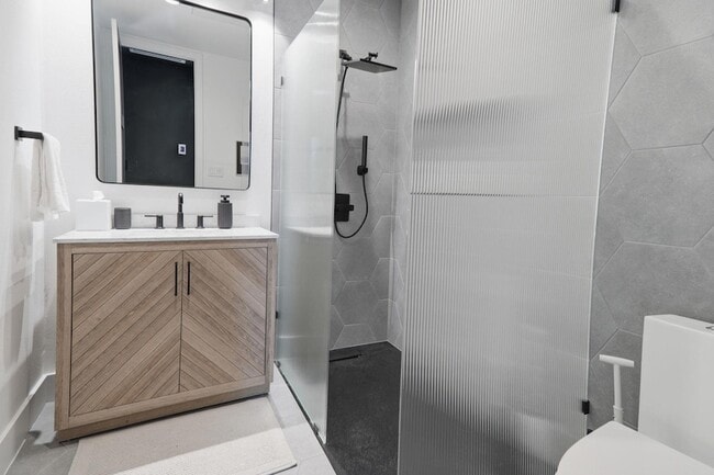 Building Photo - 201 Kahana Ln