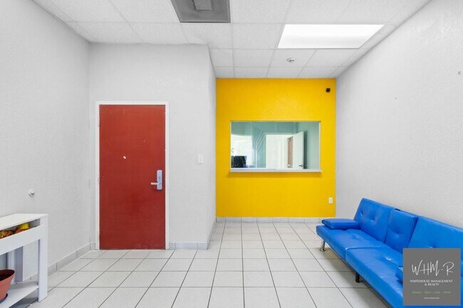 Building Photo - 926 Quincy St