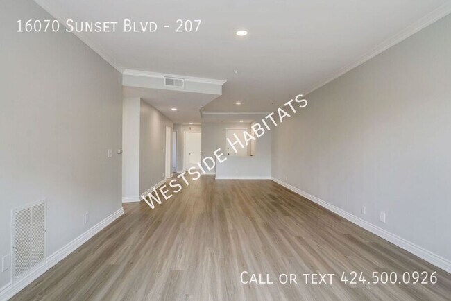 Building Photo - 16070 Sunset Blvd