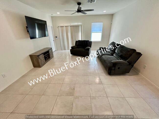 Building Photo - 7702 S Via Casa De Campo