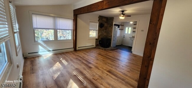 Building Photo - 13 Elizabeth Rd