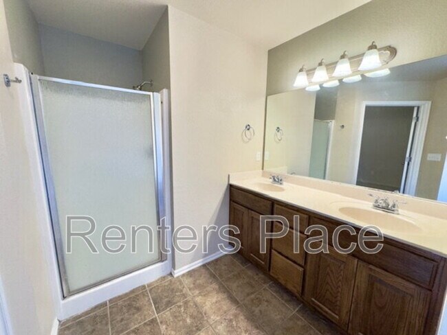 Building Photo - 9025 N 157th E Ave