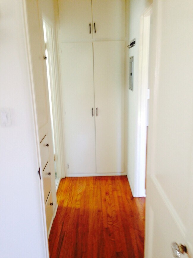 Building Photo - 1114 16th St