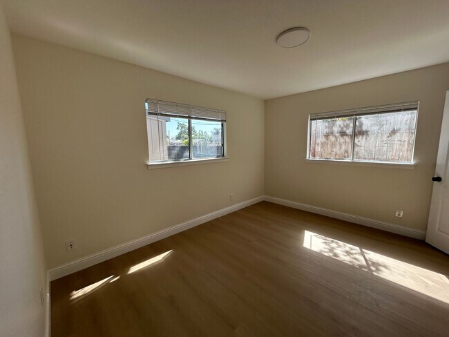 Building Photo - 683 - 695 Vermont Avenue, Turlock CA 95380