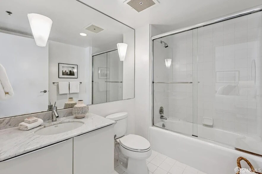 Building Photo - 229 Brannan St