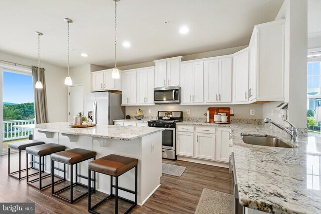 Building Photo - 6052 Krantz Dr