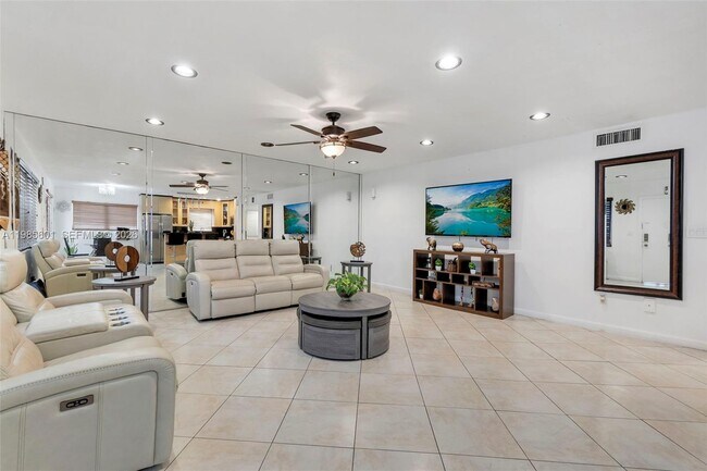 Building Photo - 11685 Canal Dr