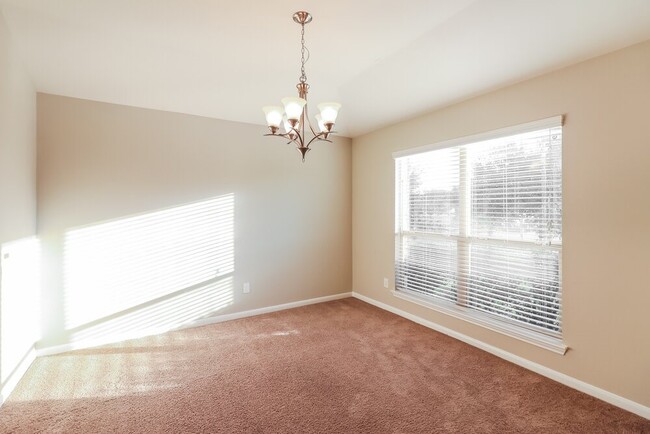 Building Photo - 19626 Little Pine Ln