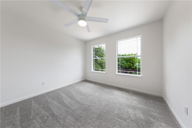 Building Photo - 8805 Mountain Shadows Cove