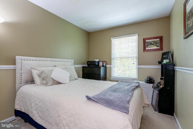 Building Photo - 13662 Barren Springs Ct