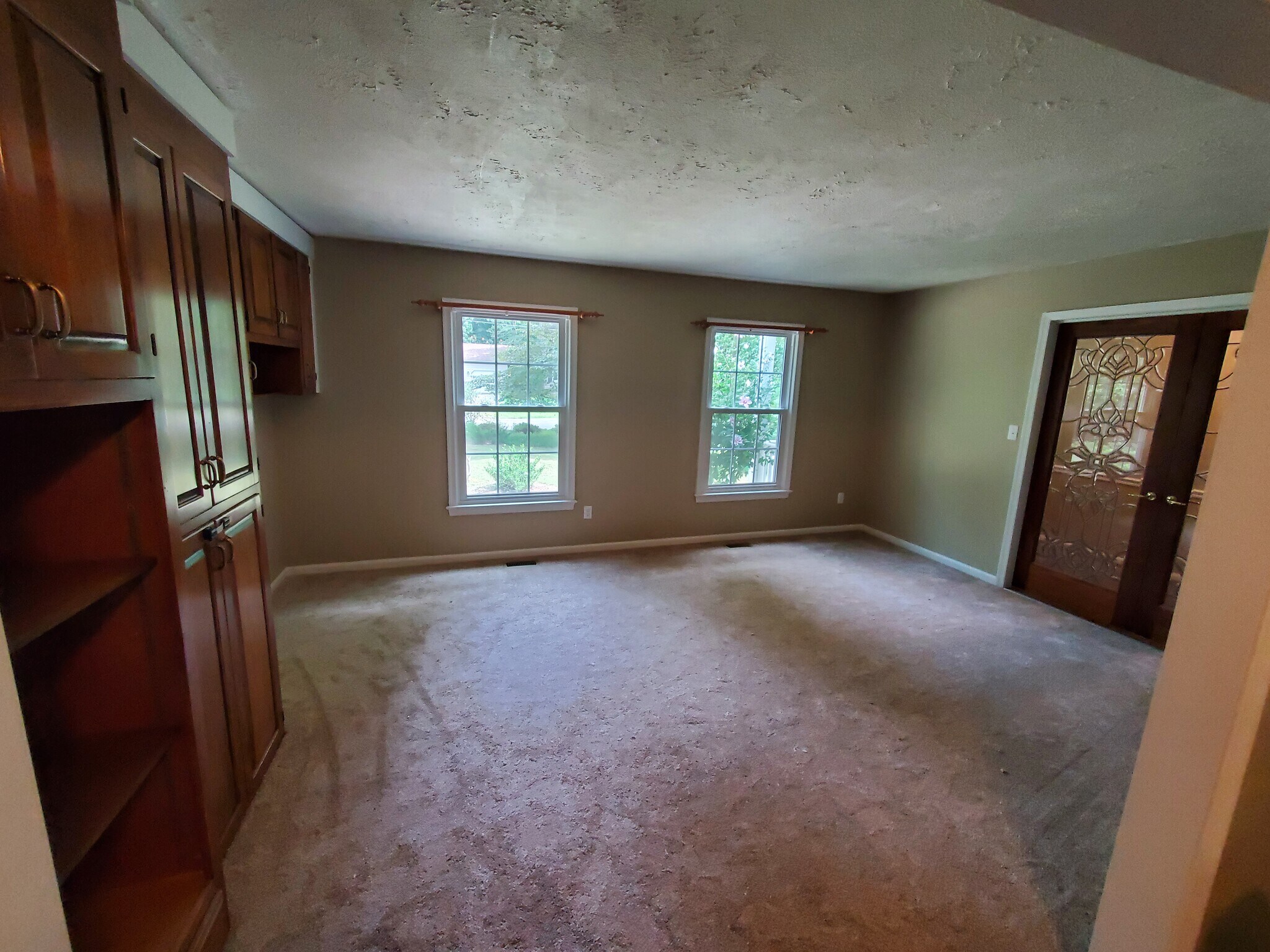 Building Photo - 141 The Maine