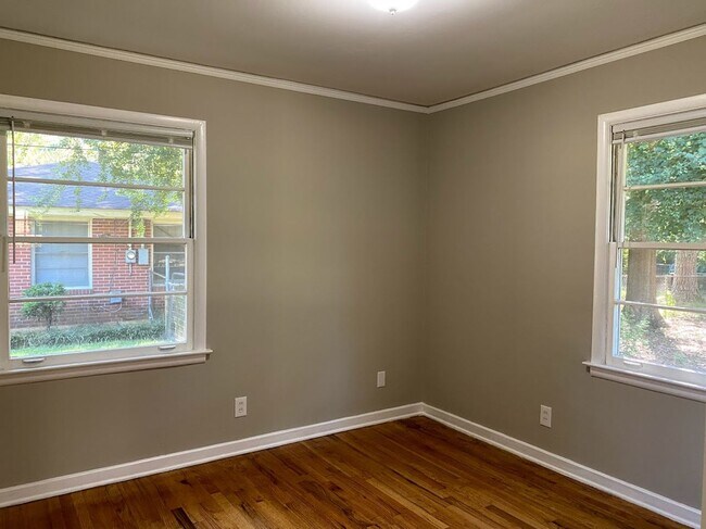 Building Photo - Handsome 3-bedroom just for you !