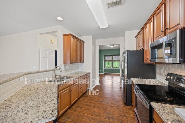 Building Photo - 9736 Springholm Dr