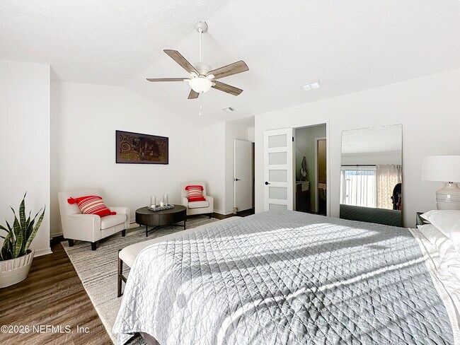 Building Photo - 2009 Seminole Rd