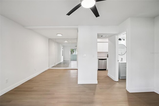 Building Photo - 2906 Lichen Ln